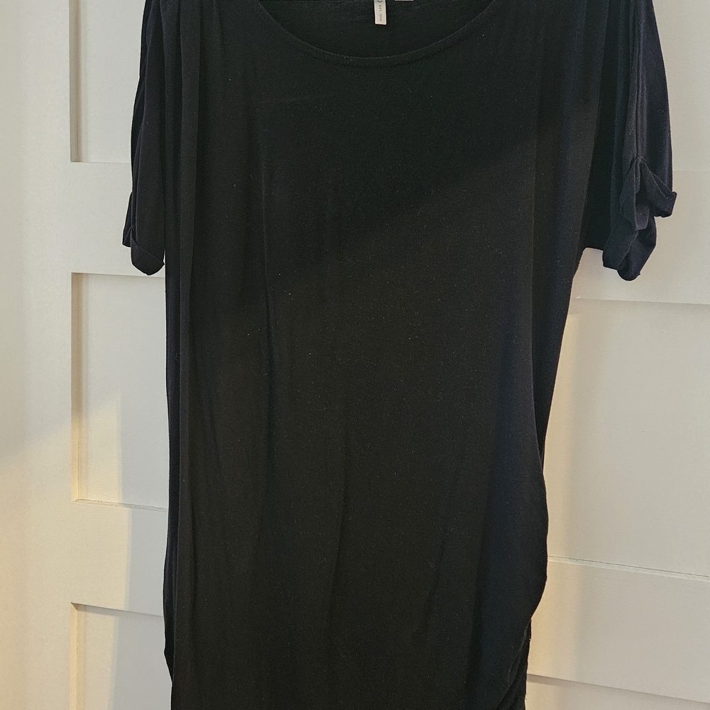 Black Short Sleeve Top